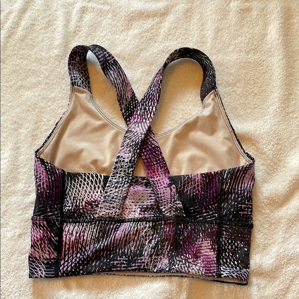 Lululemon Beat the Heat Bra - Picture 2 of 4